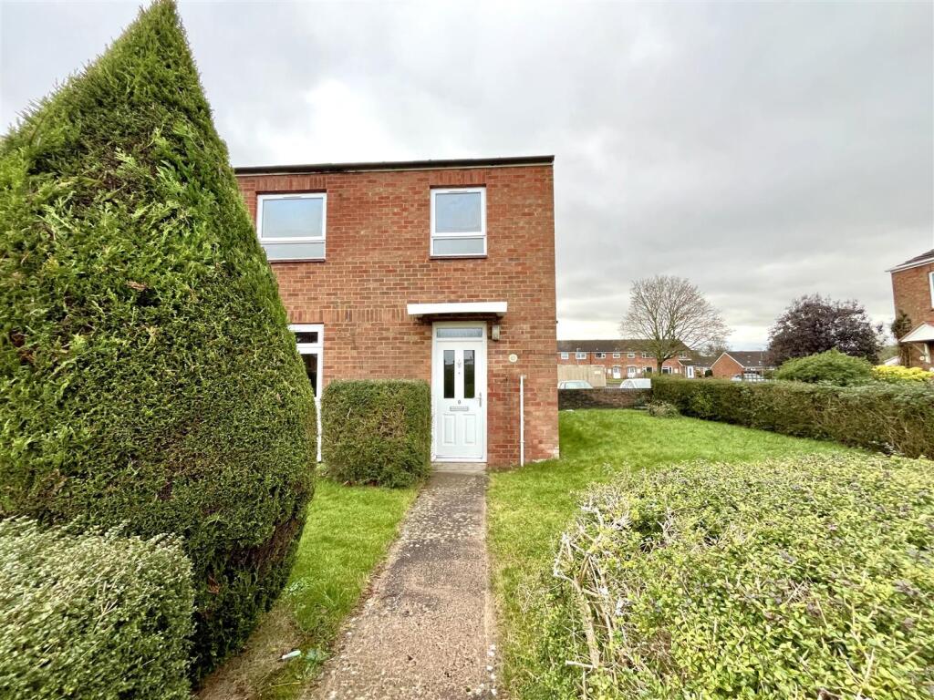 3-bed terraced on Hills View, Newent, £199,950