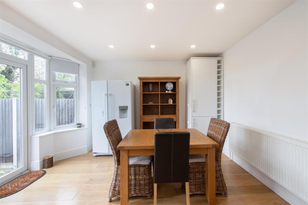 House in London, Oakwood, Southgate - View 5