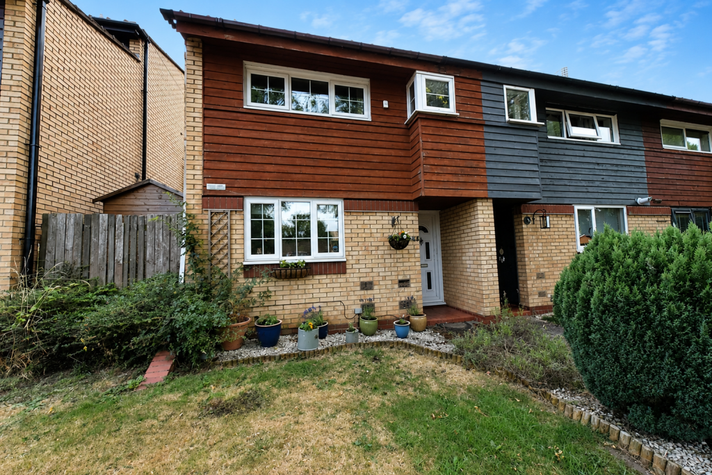 Main image of property: Hawkmoor Gardens, Birmingham, B38 9QA