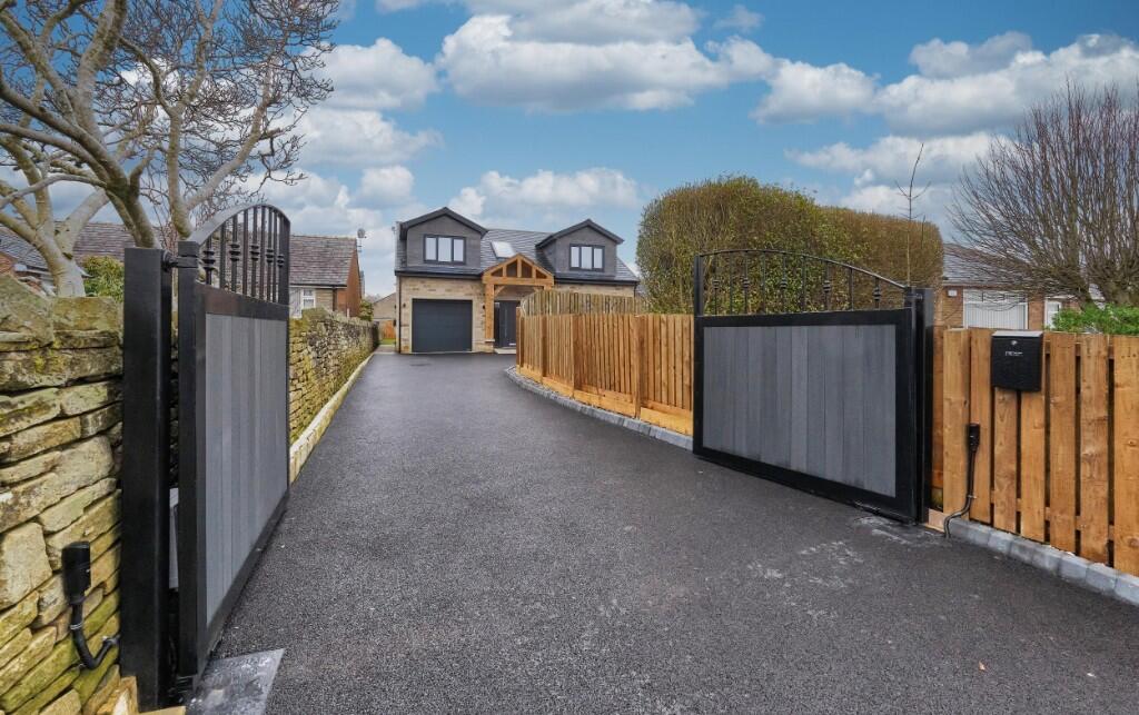 Main image of property: Upper Bank End Road, Holmfirth, West Yorkshire, HD9