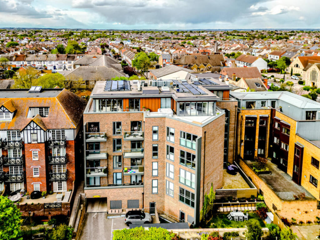 Main image of property: Leigh Road, Leigh-on-sea, SS9