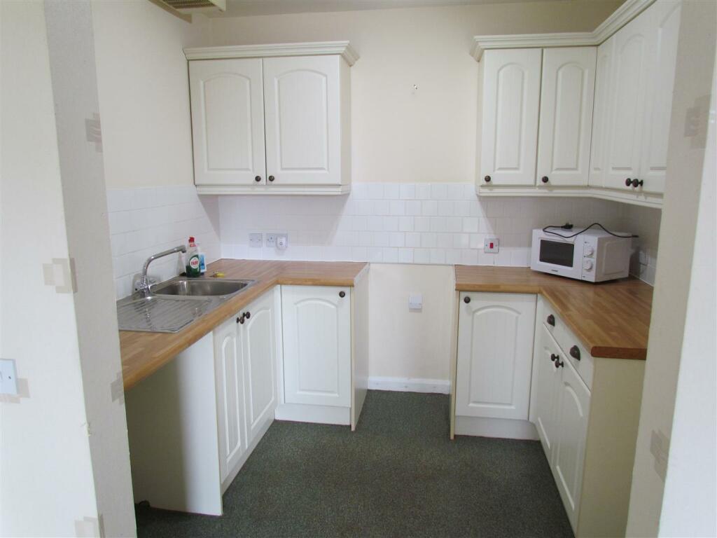 Hurrell Lane, Thornton-Le-Dale, Pickering photo 2