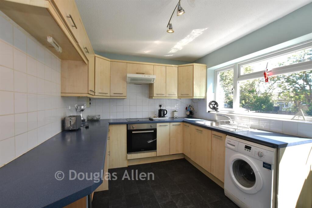 Main image of property: Fieldfare, Billericay, Essex