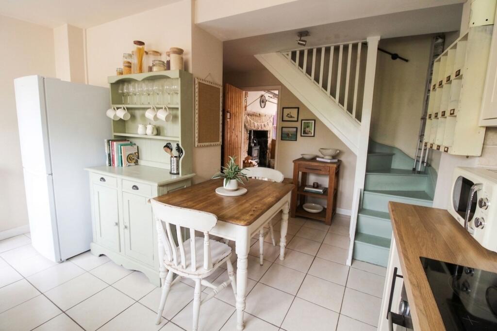 Stone Cottage, Duke Street, Sychdyn, CH7 6EJ photo 4