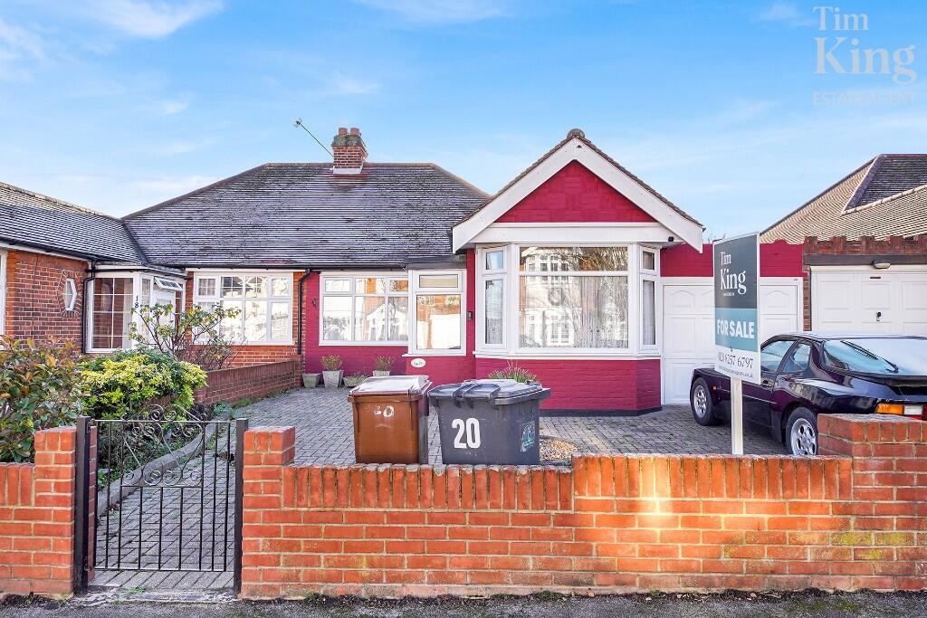 Main image of property: Gunners Grove, Chingford, E4