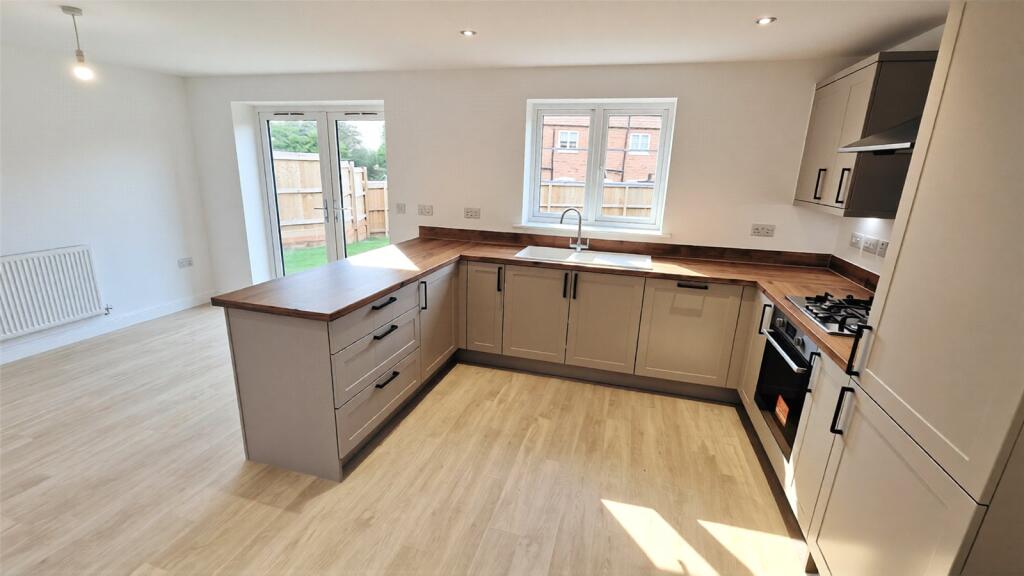 House in Nottingham - View 4