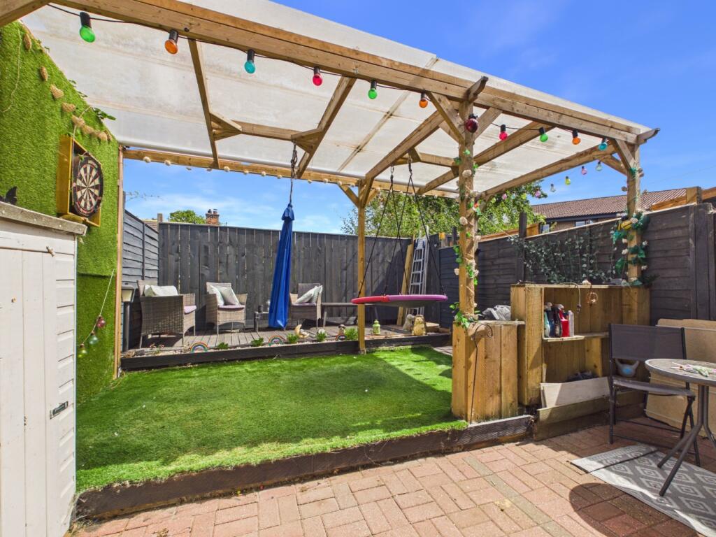 House in Kingston upon Hull, Bransholme - View 4