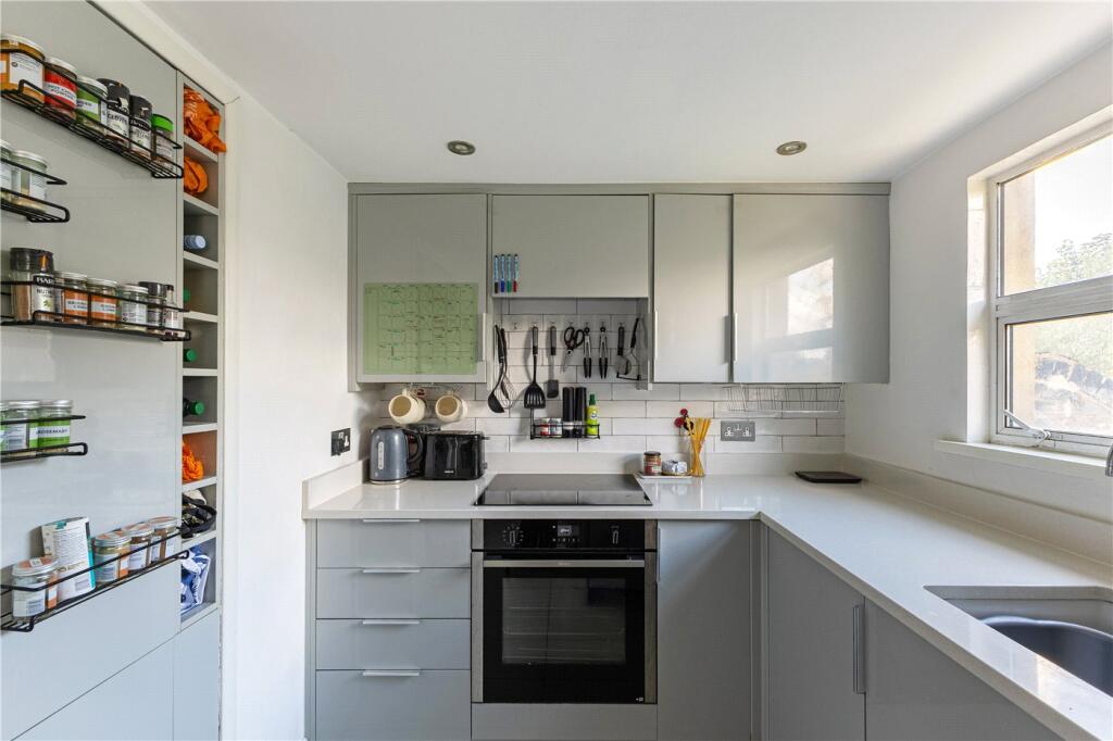 Apartment in London - View 4