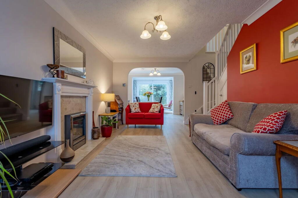 Admington Drive, Hatton Park, Warwick, CV35 7TZ photo 3