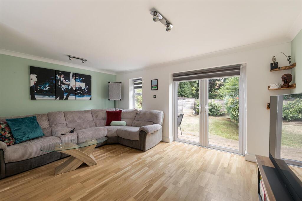 House in London - View 3