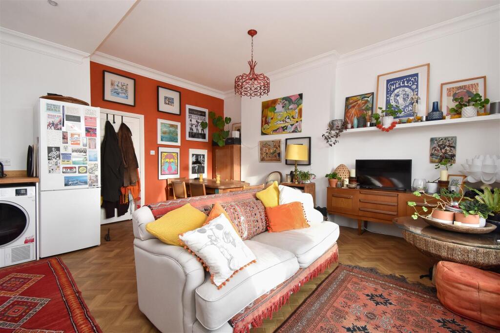 Main image of property: Holmesdale Gardens, Hastings