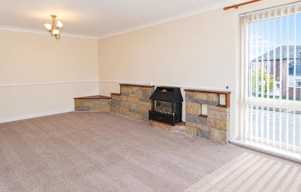 Apartment in Edinburgh, West Lothian - View 2