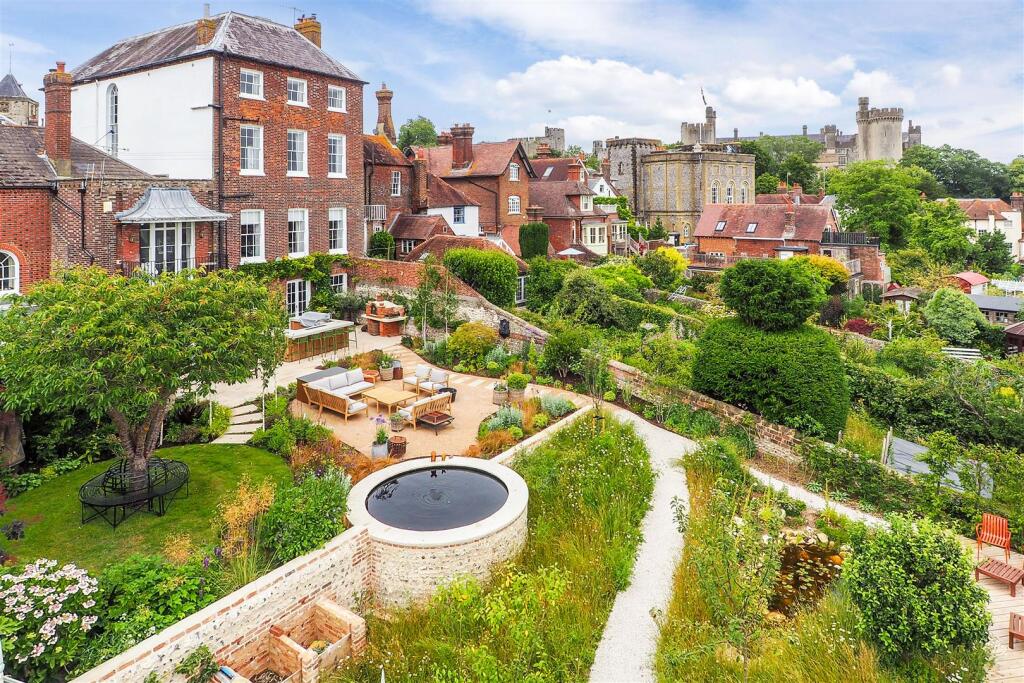 Main image of property: Maltravers Street, Arundel