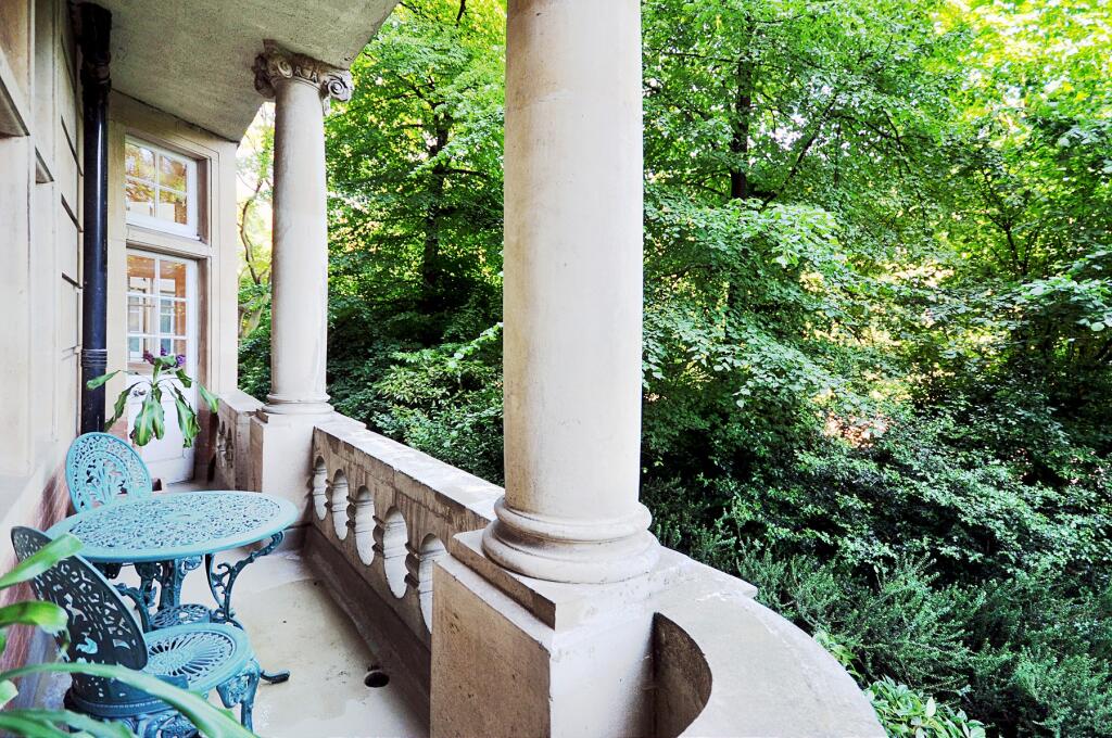 4 bedroom flat for rent