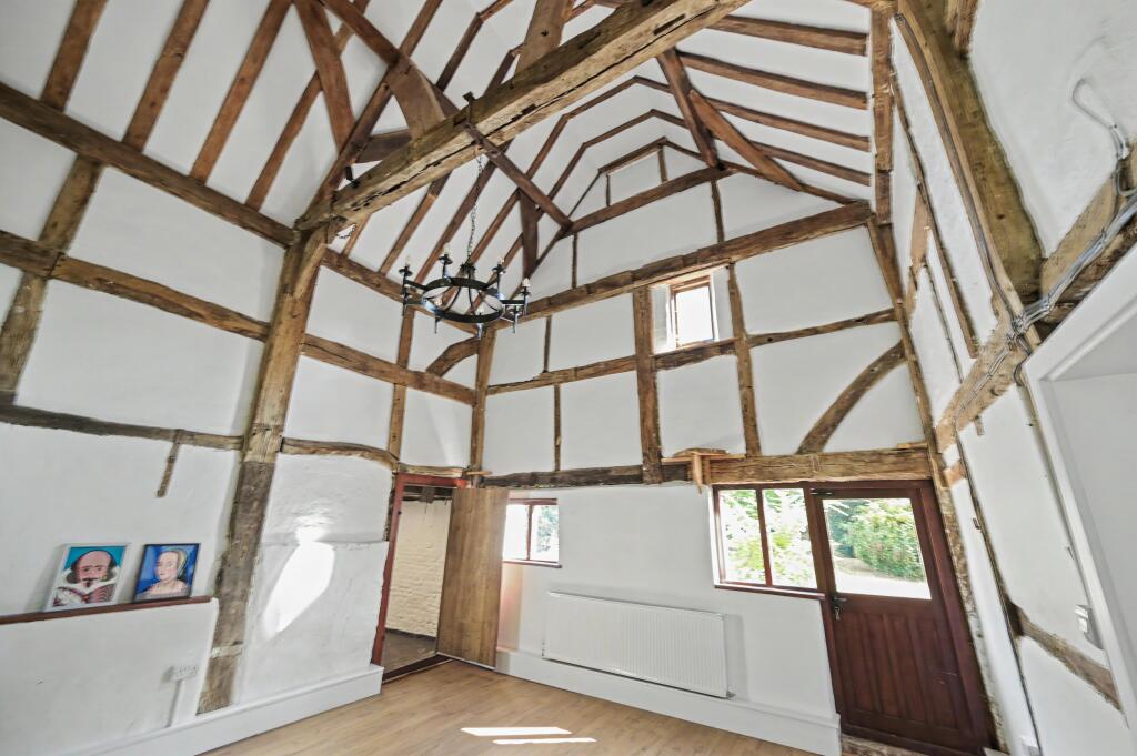 House in Mole Valley, Charlwood - View 4