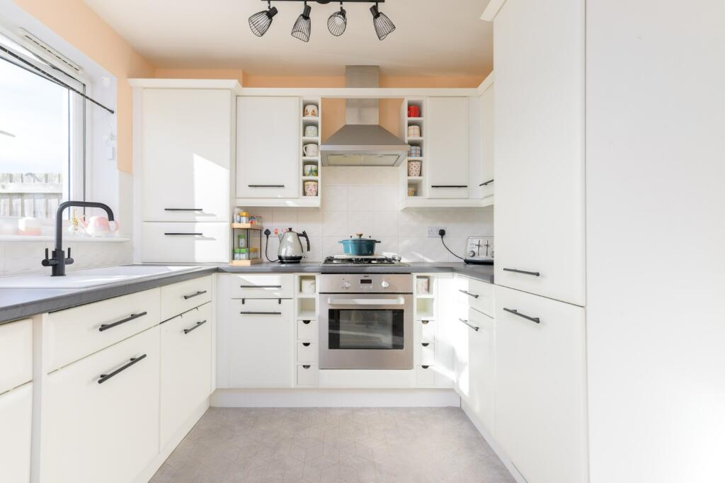 House in Dunfermline, Fife - View 5