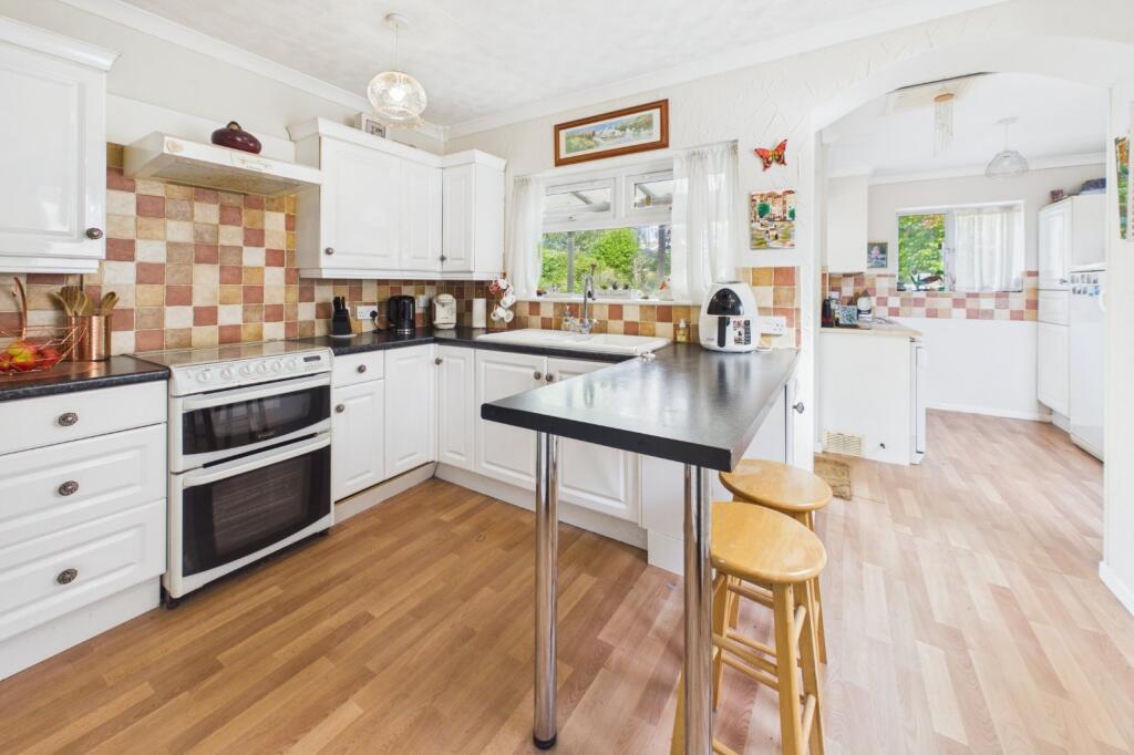 Thackeray Road, Clevedon, North Somerset, BS21 photo 4