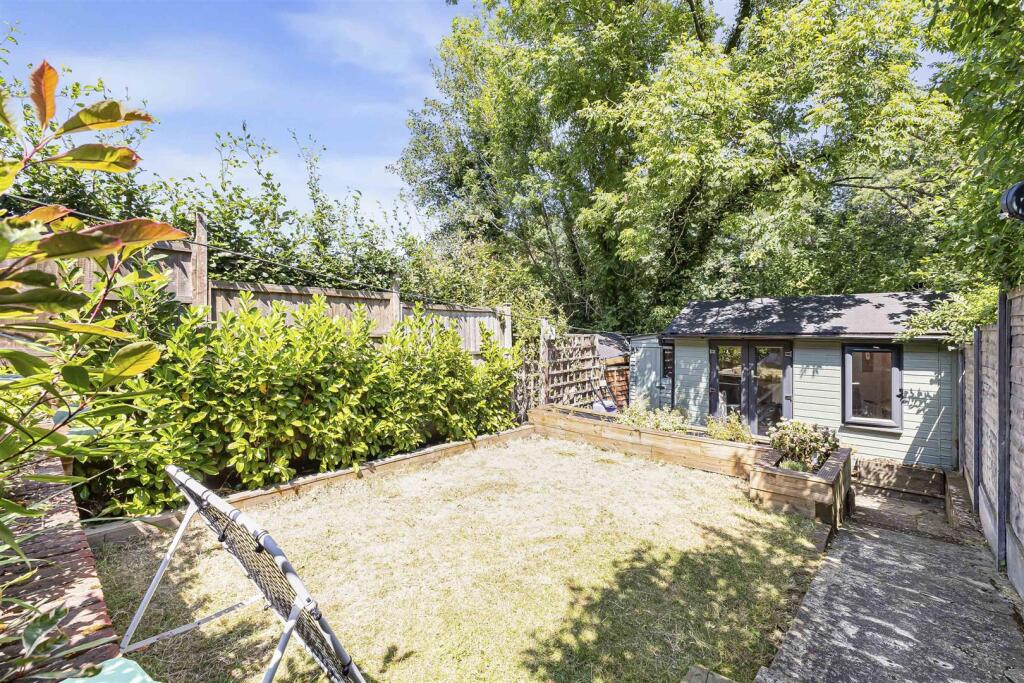 House in Tonbridge - View 3