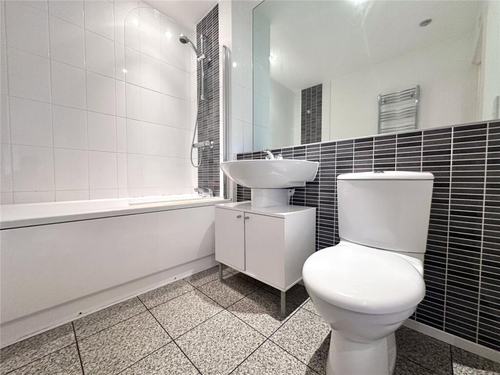 Apartment in Birmingham - More