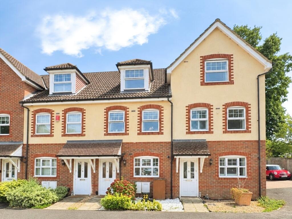 Main image of property: Glenwood Court, Farnborough, Hampshire, GU14