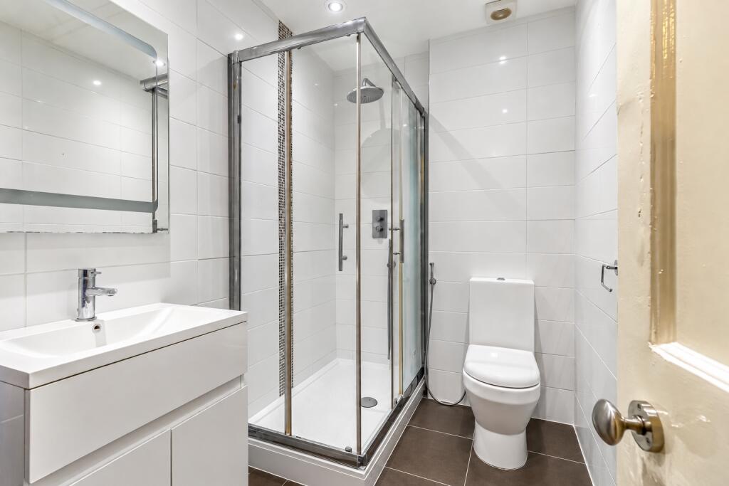 Apartment in London - More
