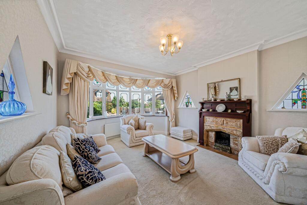 Winsford Gardens, Westcliff-On-Sea, SS0 - View 2