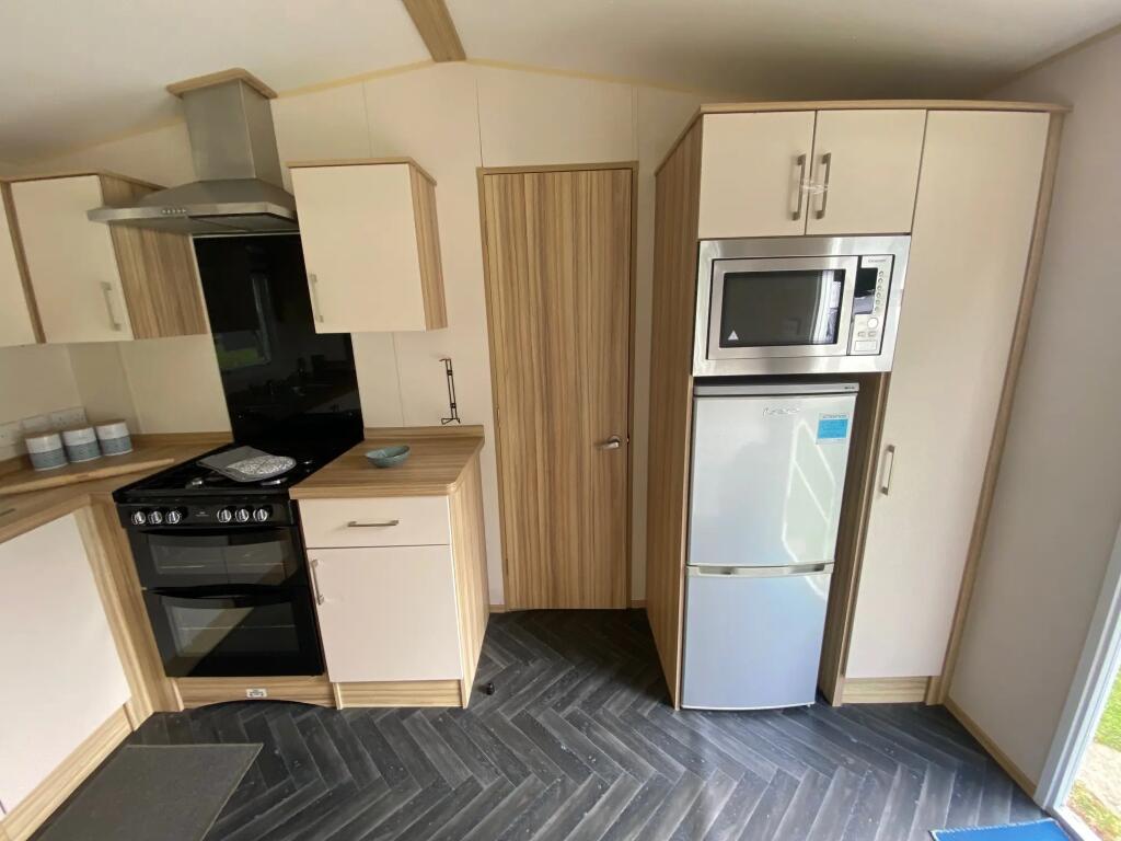 2017 ABI Hudson, Ashbourne Heights Country and Leisure Park, Ashbourne, Derbyshire, DE6 1LE - More