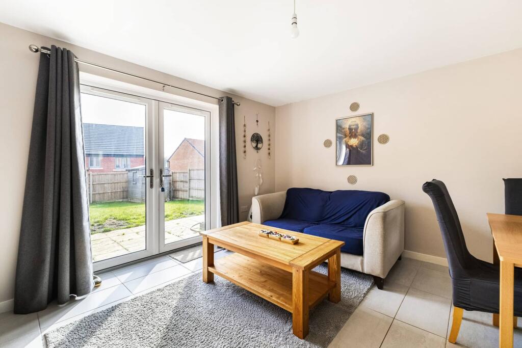 Carnelian Avenue, Wellingborough, Northamptonshire, NN8 6DL - View 2