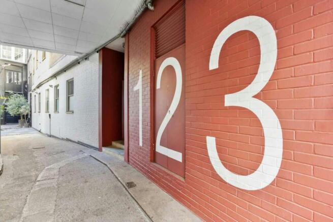 123 Aldersgate Street