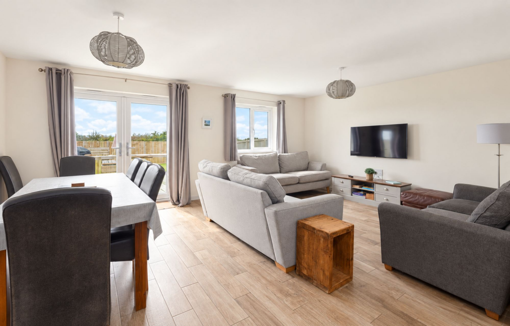 House in Plymouth - View 5
