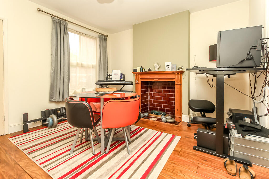 House in Northampton - View 4