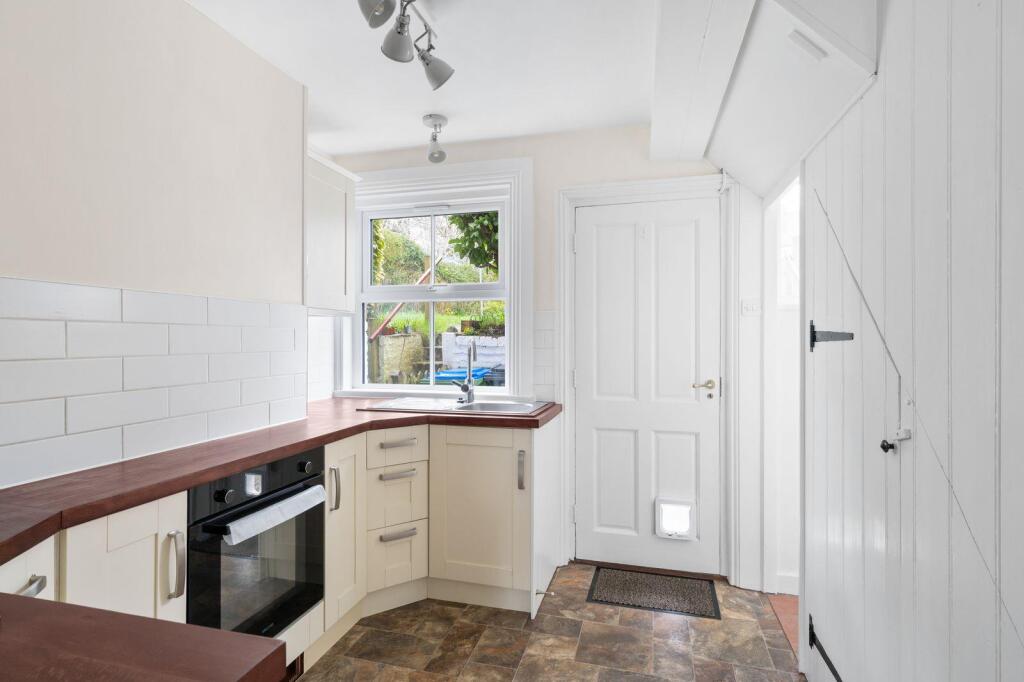 Wellington Cottages, Cooksbridge photo 3