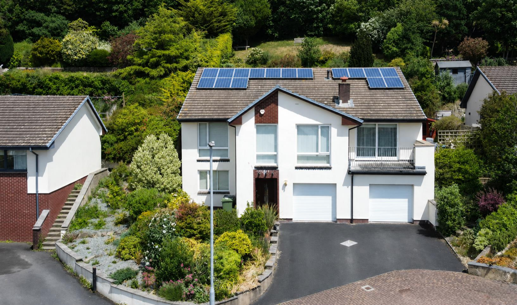 4-bed detached on Off Willoway Lane, £725,000