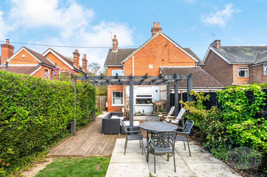 Main image of property: Main Road, Bucks Horn Oak, Farnham, Hampshire, GU10