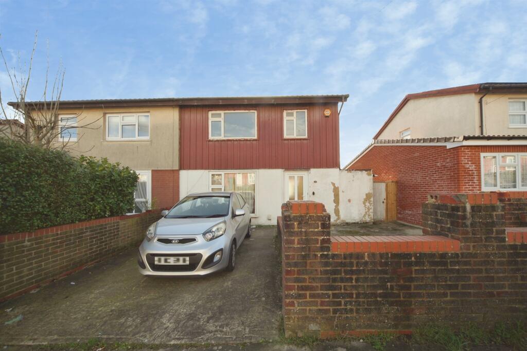 Main image of property: Dovehouse Hill, Luton