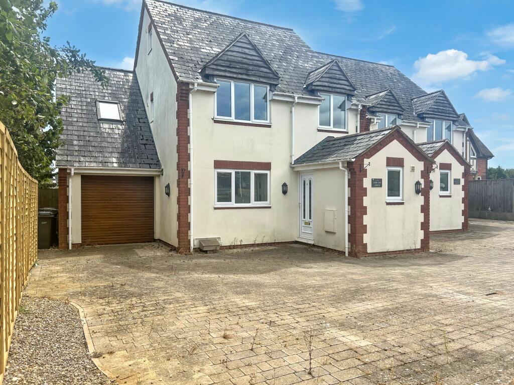 Main image of property: Bowlers Green, Martens Road, Swindon, SN6