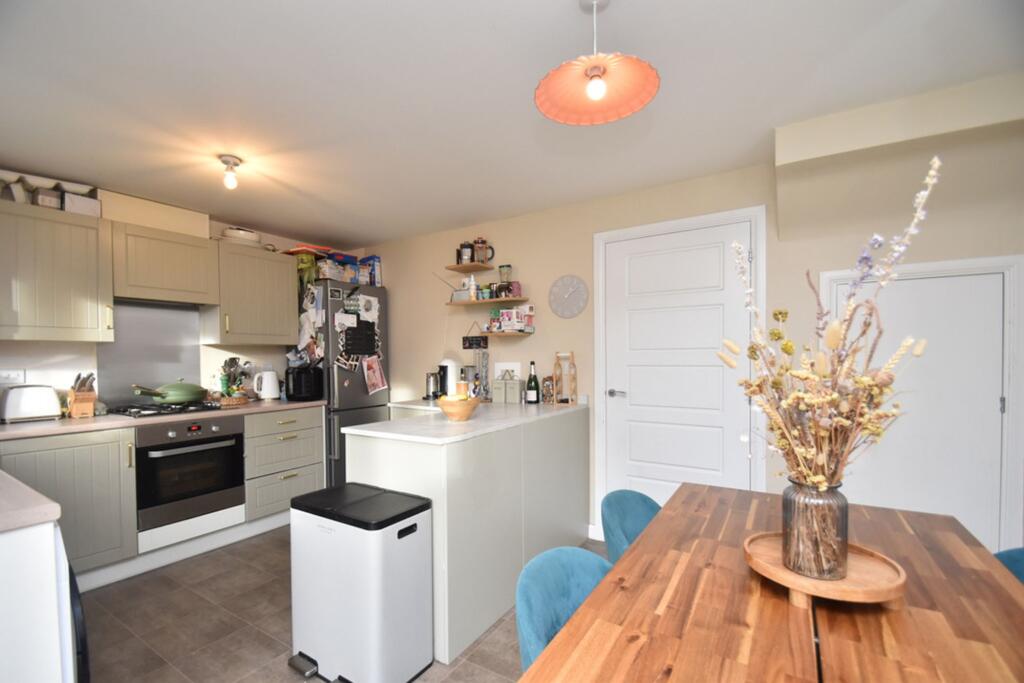 Wilson Way, St. Ives, PE27 photo 3