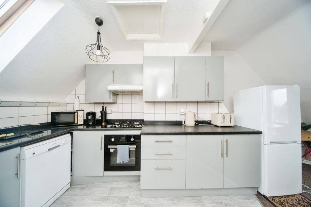 House in Eastbourne, East Sussex - View 4