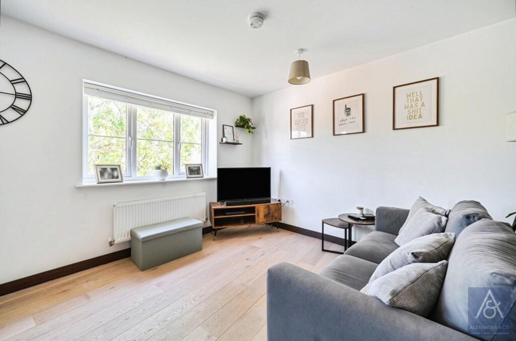 Apartment in Buckingham, Buckinghamshire - View 5