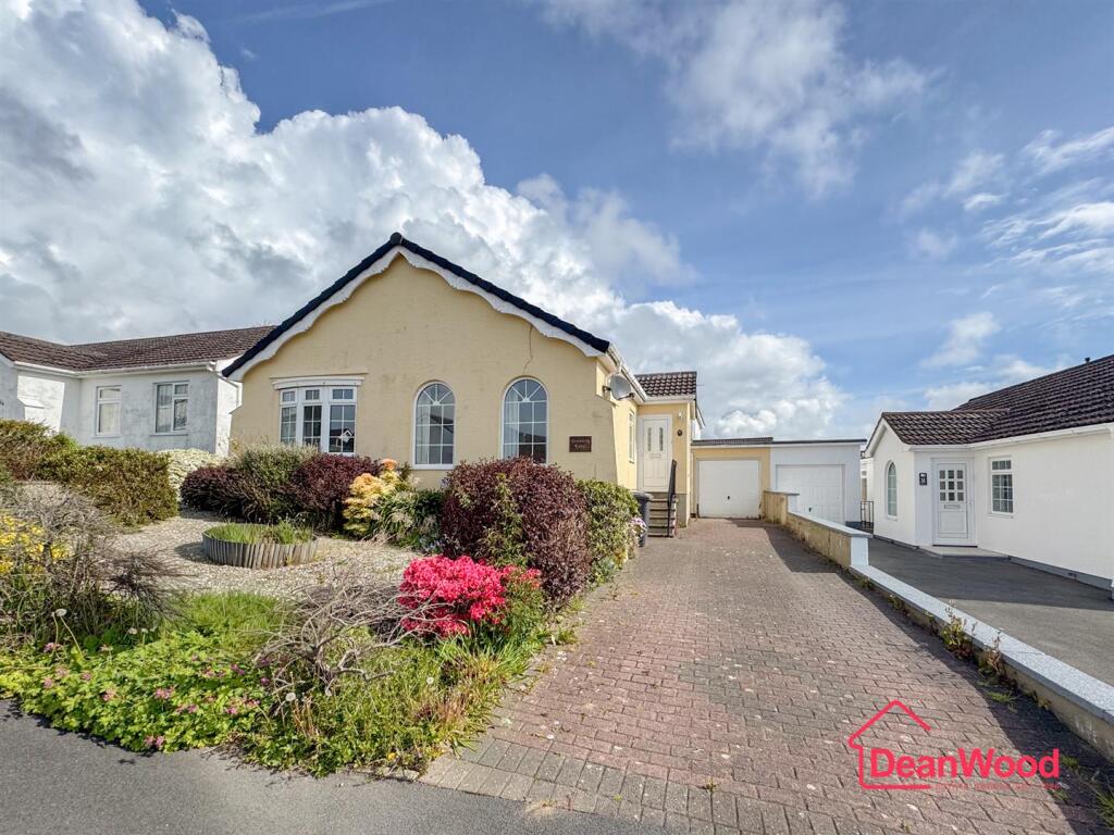Main image of property: 14 Harcroft Avenue, Saddlestone, Douglas
