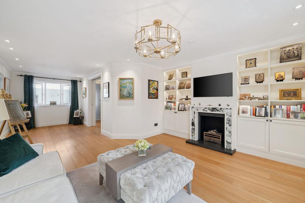 House in London, City of Westminster - View 2