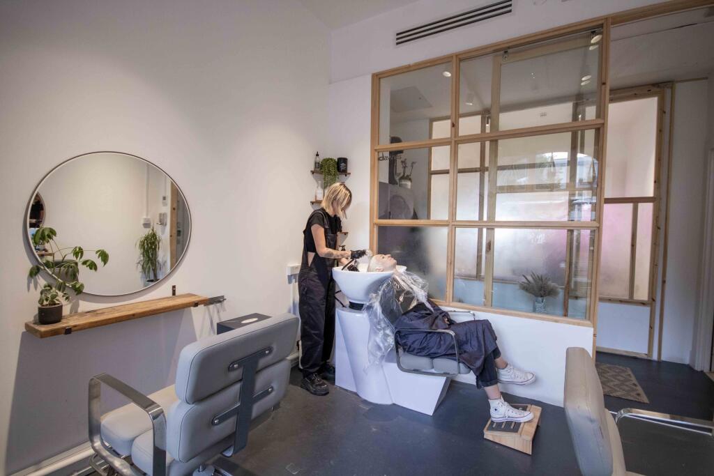 Salon