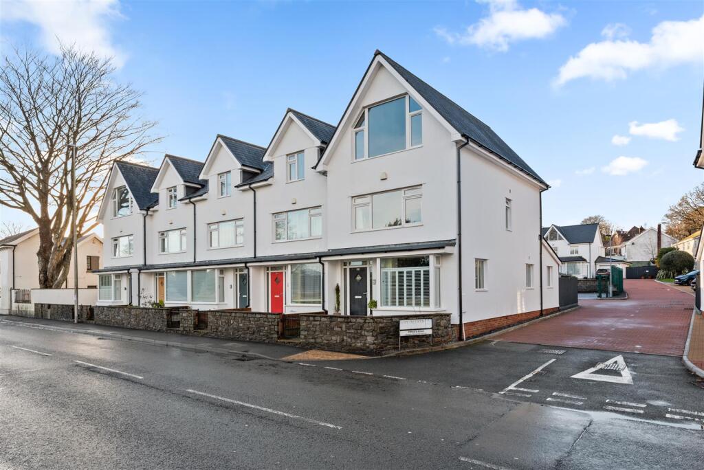 Main image of property: Mumbles Road, West Cross, Swansea