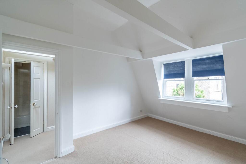 Apartment in Bath - More