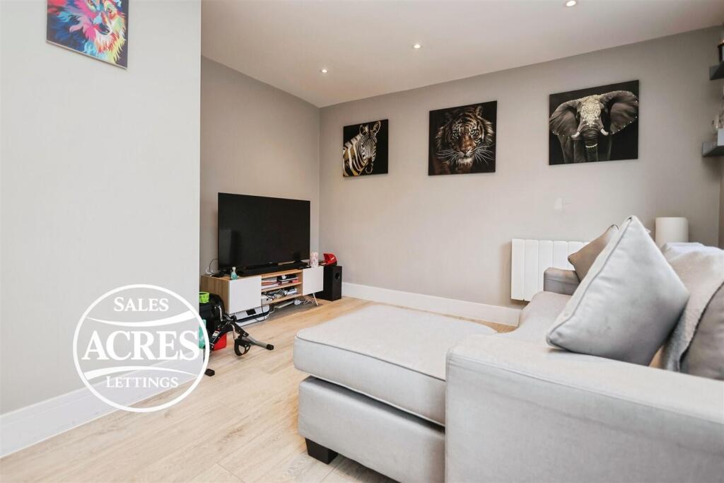 House in Sutton Coldfield, Maney - View 4