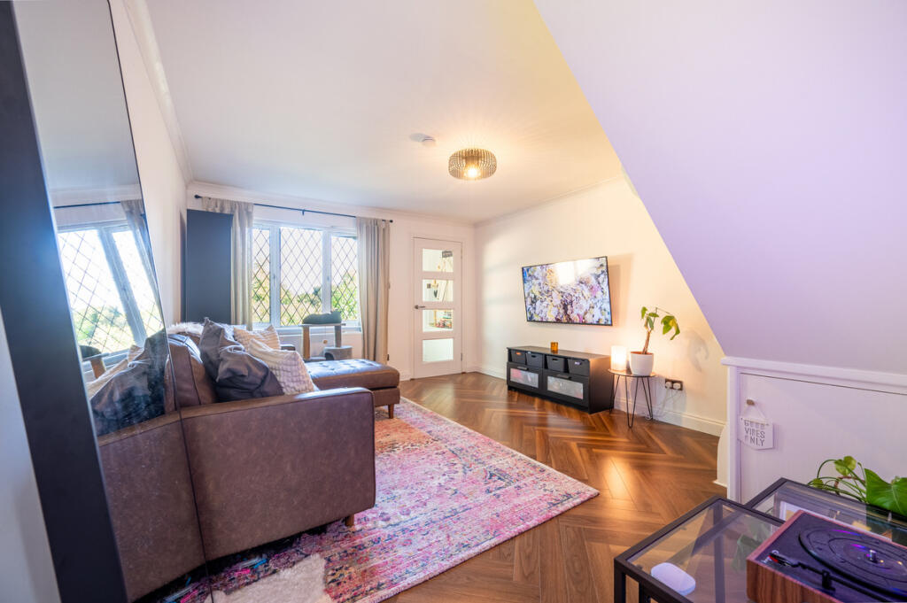 Millview, Barrhead, G78 photo 4