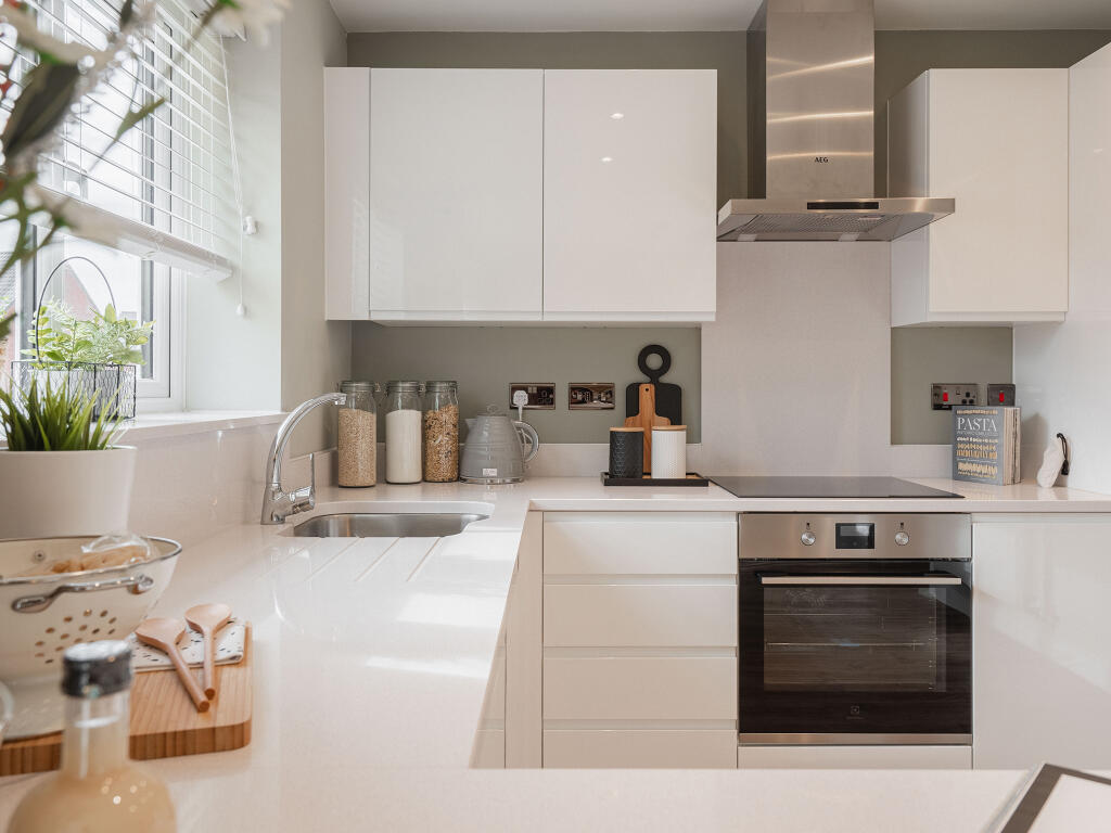 Main image of property: Foots Farm, Thorpe Road, Clacton-on-Sea, Essex, CO15 4BW