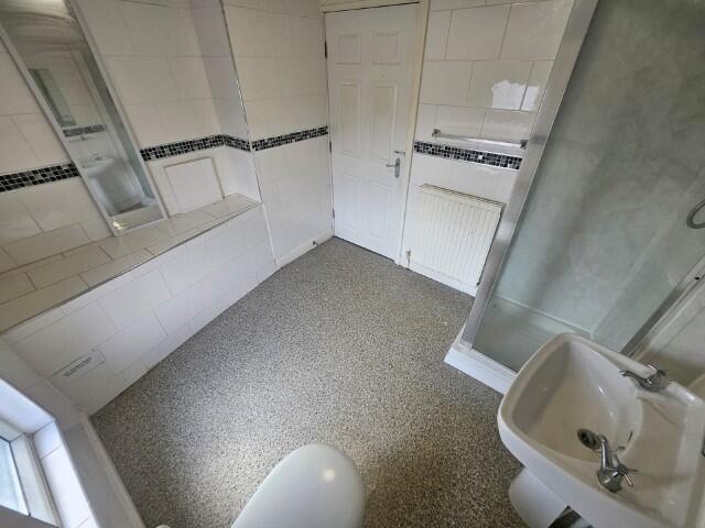 8 bedroom terraced house for rent