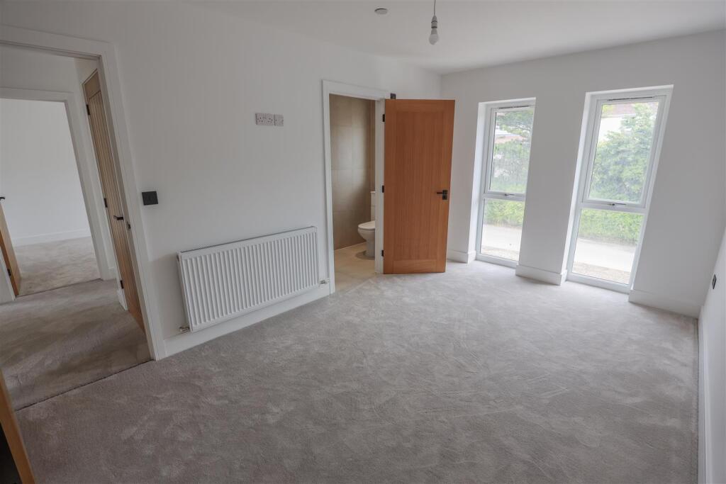House in Llantwit Major, West Camp - More