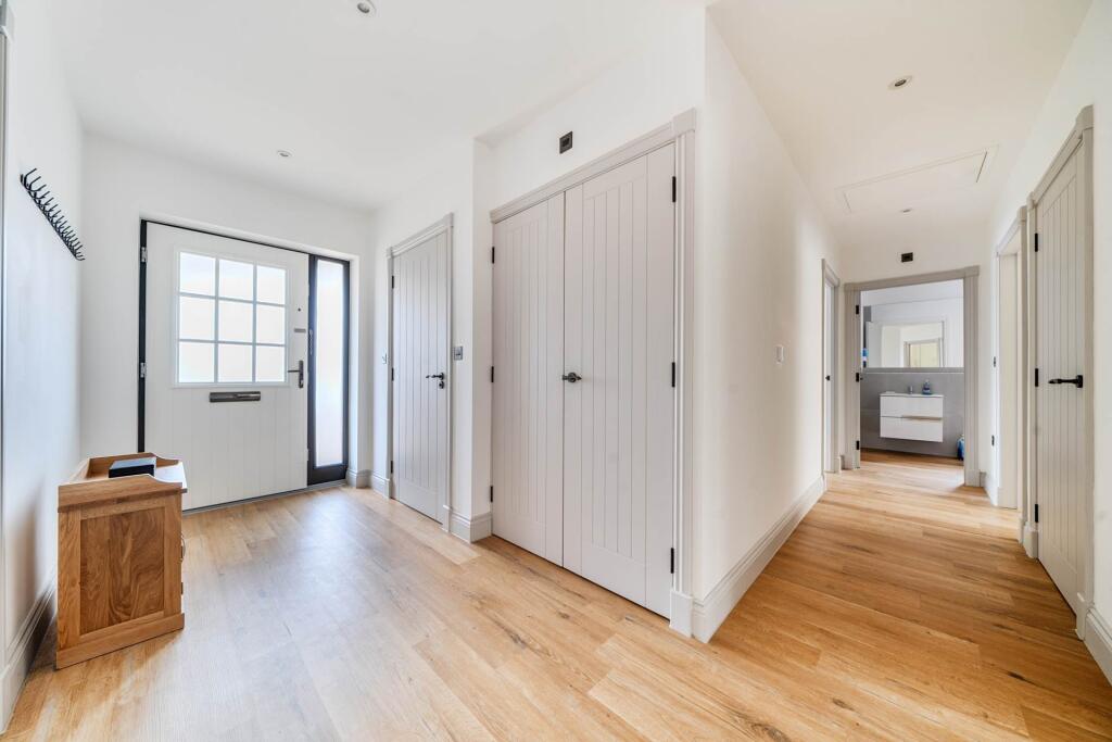 House in Bromham, Bedford - View 5
